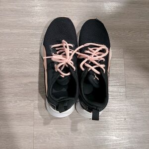 Puma Athletic Shoes Womens Size 8